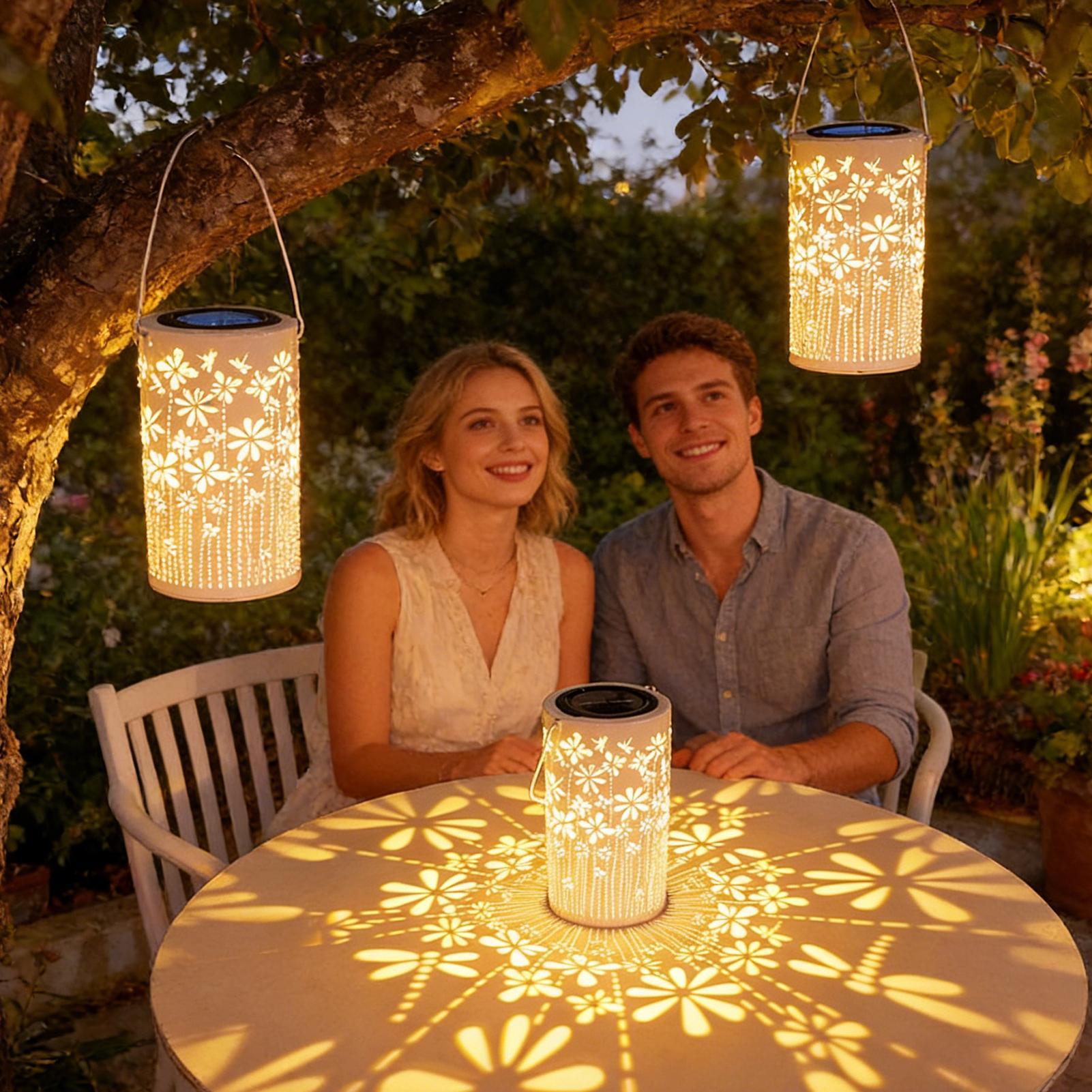 Solar Lanterns Colorful Metal  - Outdoor Lighting Yard のレビューと価格